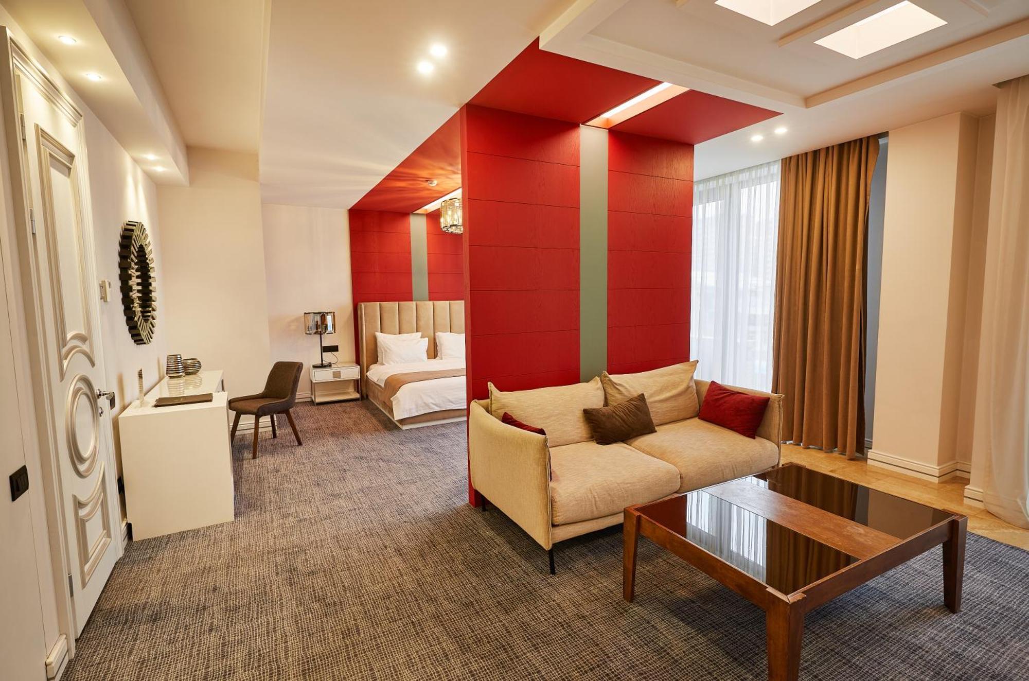 فندق أجابابيانز يريفان المظهر الخارجي الصورة A typical studio apartment