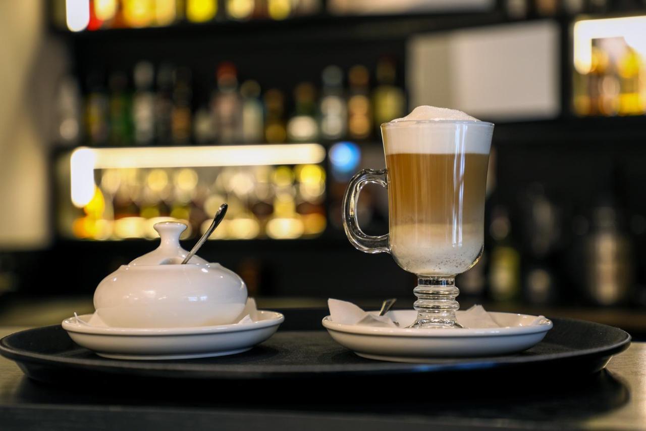 فندق أجابابيانز يريفان المظهر الخارجي الصورة Latte macchiato